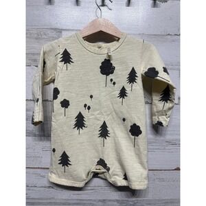 Rylee + Cru Tree Print Romper Boys 12-18M Cream Long Sleeve Forest EUC